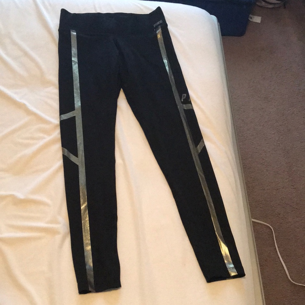 VS Pink Ultimate workout leggings
